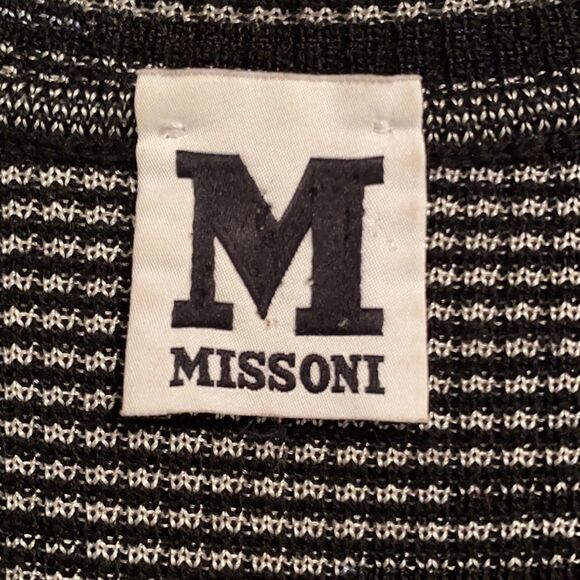 M MISSONI V-Neck knit Tank Top Black and White. XS. Like New. - Picture 5 of 5